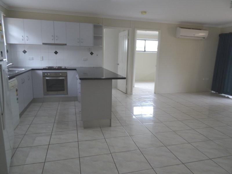 13 Campbell Street, Bluff QLD 4702
