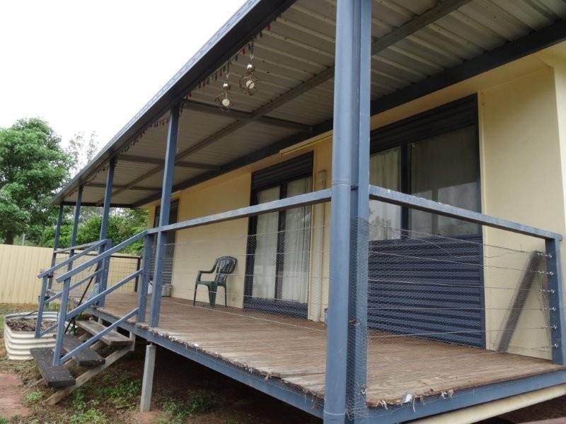 13 Campbell Street, Bluff QLD 4702