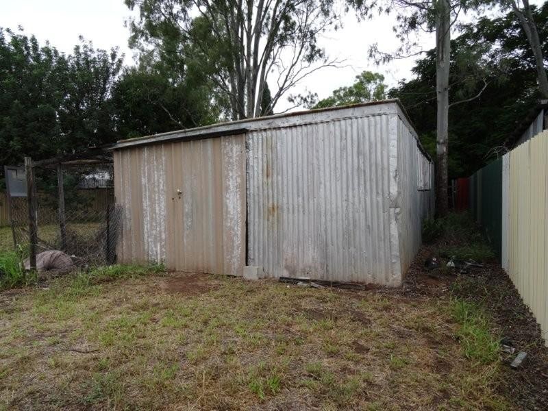 13 Campbell Street, Bluff QLD 4702