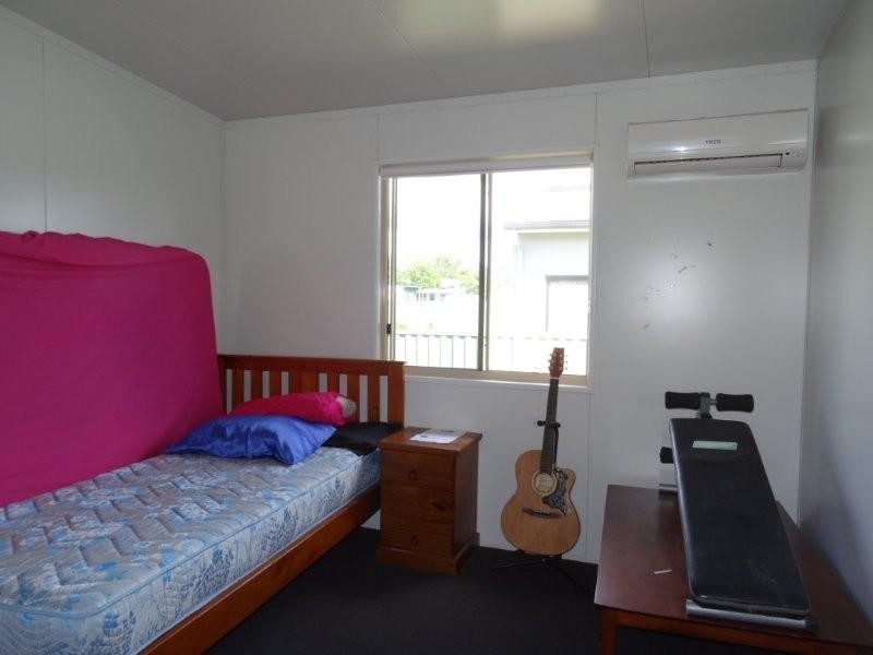 4 Deacon Drive, Blackwater QLD 4717