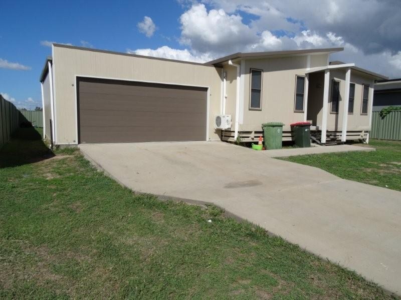 4 Deacon Drive, Blackwater QLD 4717