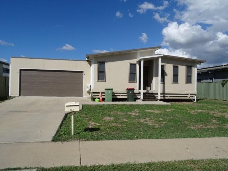 4 Deacon Drive, Blackwater QLD 4717