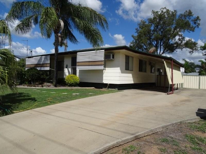 55 Acacia Street, Blackwater QLD 4717