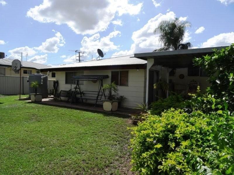 55 Acacia Street, Blackwater QLD 4717