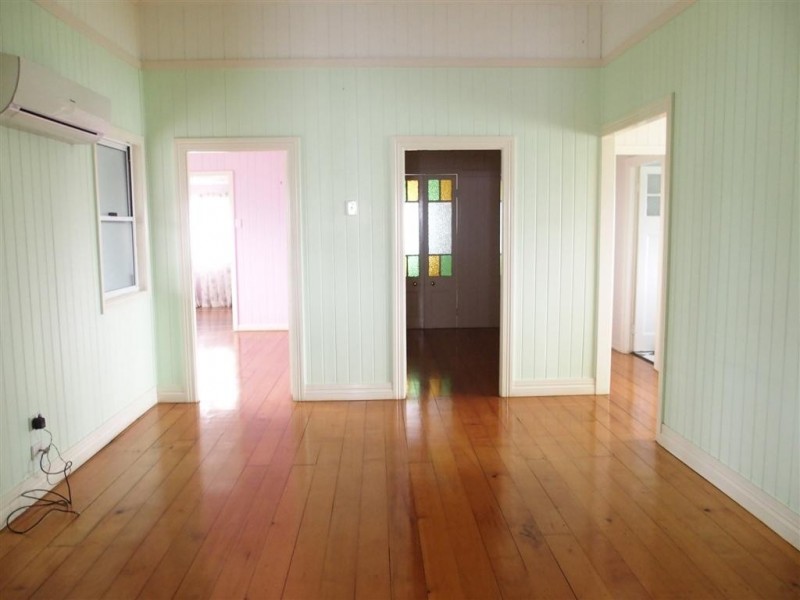 17 Boonery Street, Blackwater QLD 4717