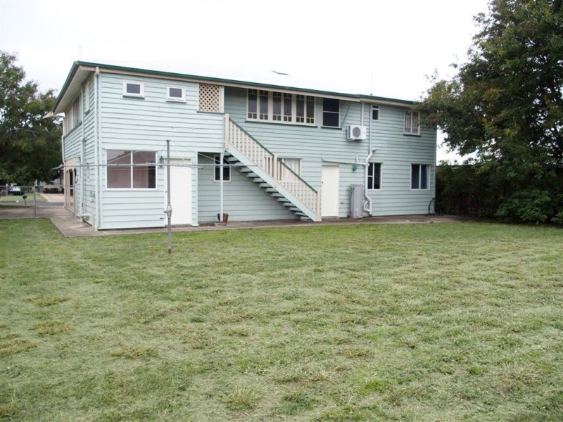 17 Boonery Street, Blackwater QLD 4717