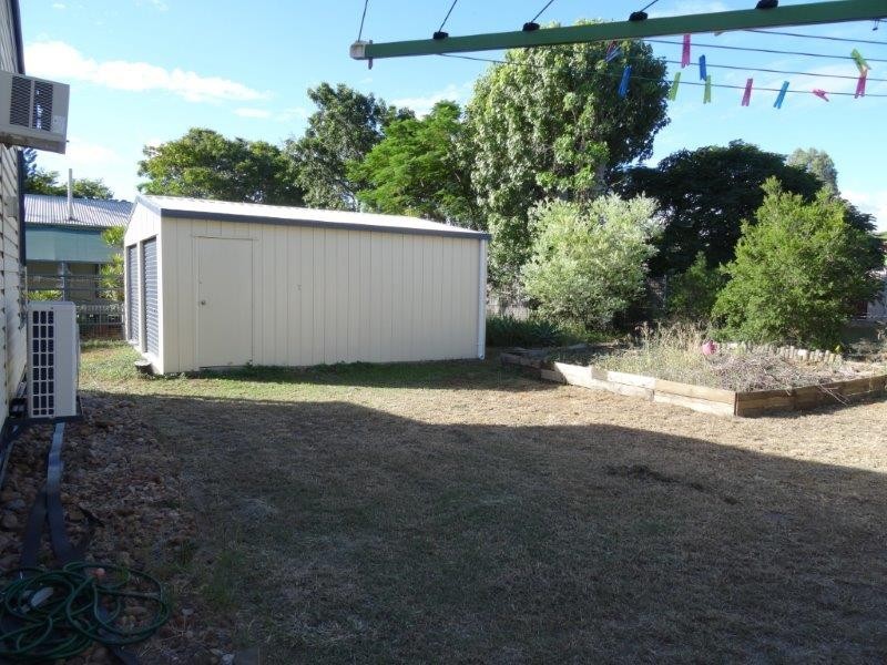 43 Littlefield Street, Blackwater QLD 4717