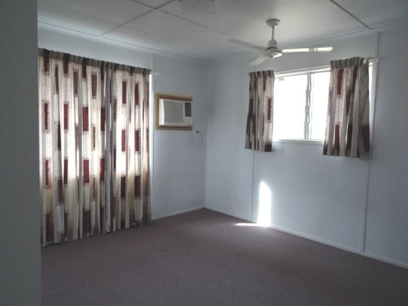 25 Long Street, Blackwater QLD 4717