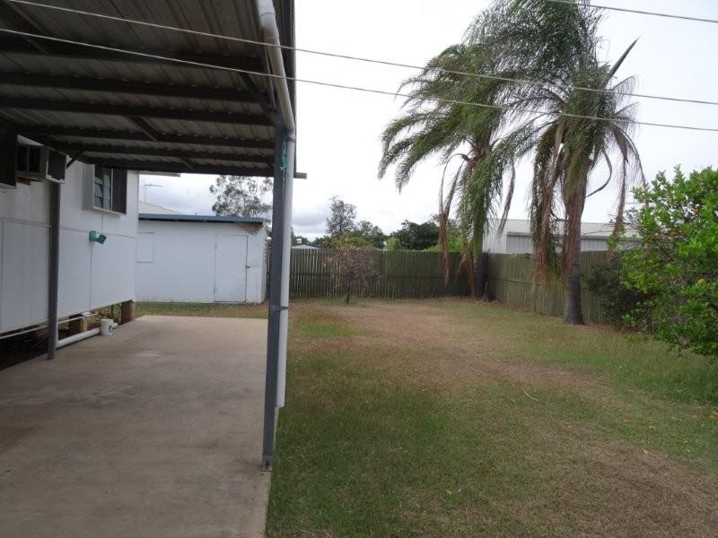 25 Long Street, Blackwater QLD 4717