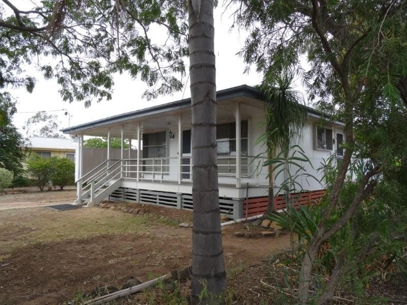 25 Long Street, Blackwater QLD 4717