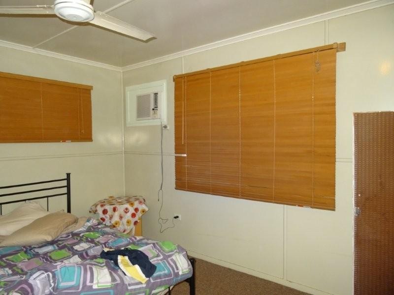 32 Wey Street, Blackwater QLD 4717