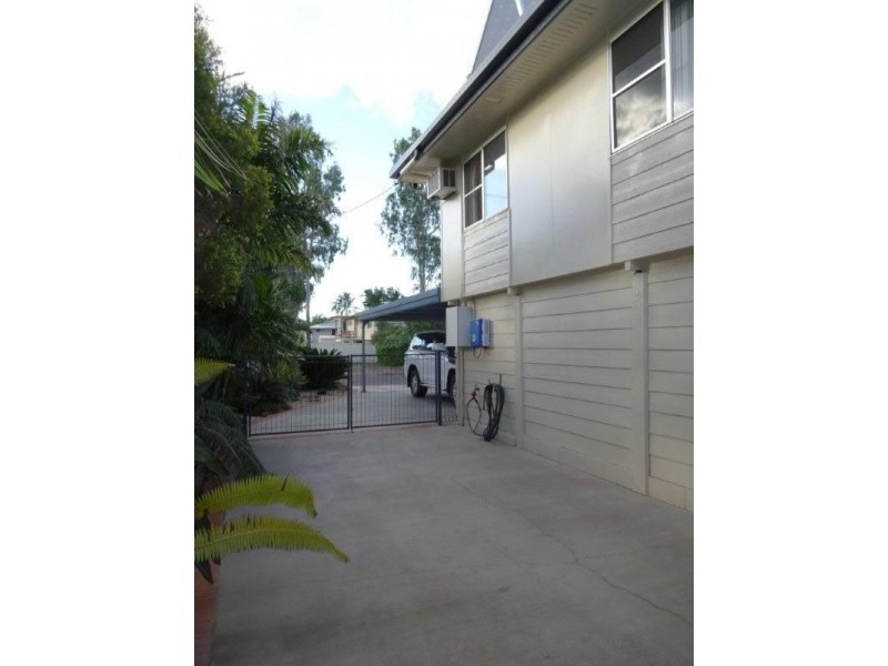 11 Bremner Street, Blackwater QLD 4717