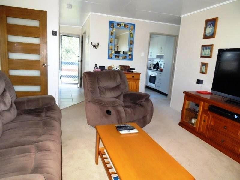 11 Bremner Street, Blackwater QLD 4717