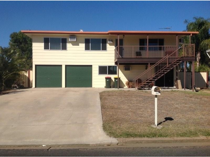 25 Lawless Street, Blackwater QLD 4717