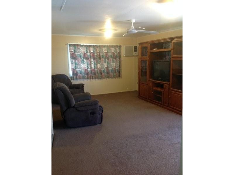 25 Lawless Street, Blackwater QLD 4717