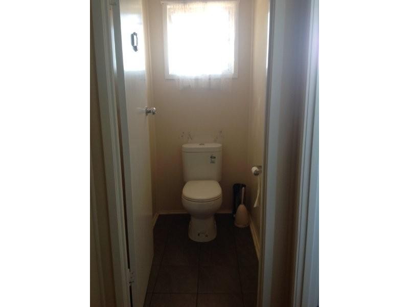 25 Lawless Street, Blackwater QLD 4717