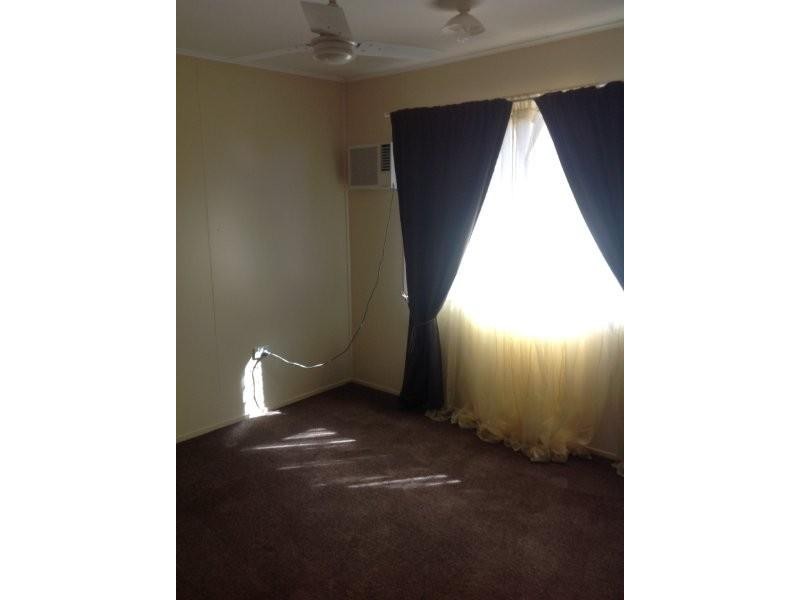 25 Lawless Street, Blackwater QLD 4717