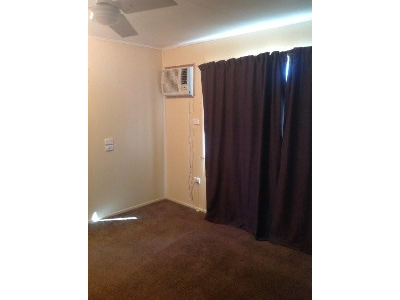 25 Lawless Street, Blackwater QLD 4717