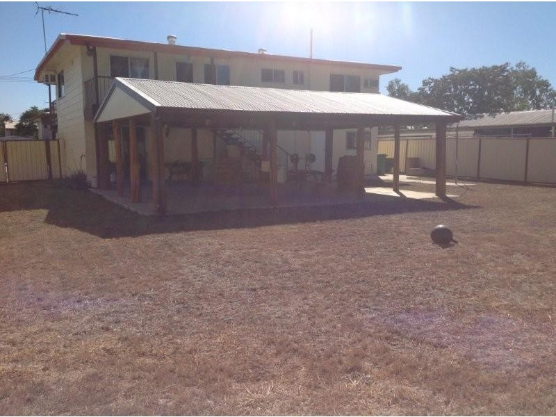 25 Lawless Street, Blackwater QLD 4717