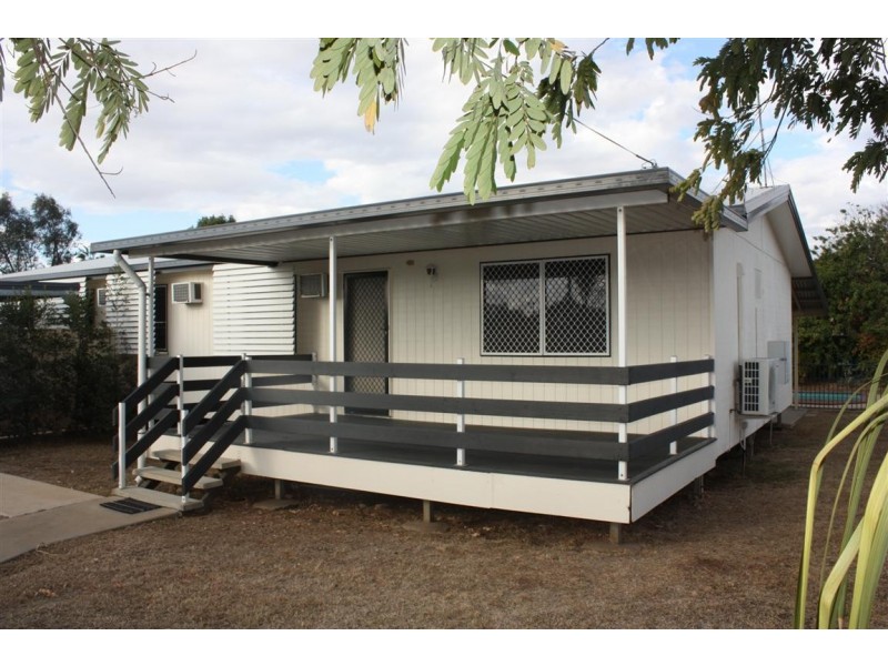 32 Acacia Street, Blackwater QLD 4717