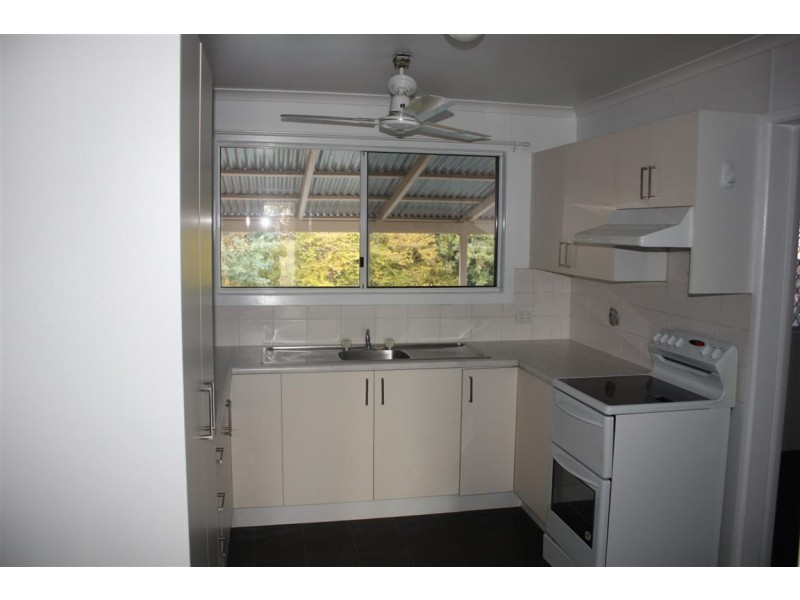 32 Acacia Street, Blackwater QLD 4717