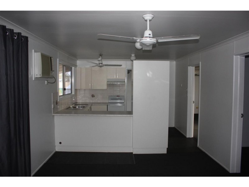 32 Acacia Street, Blackwater QLD 4717