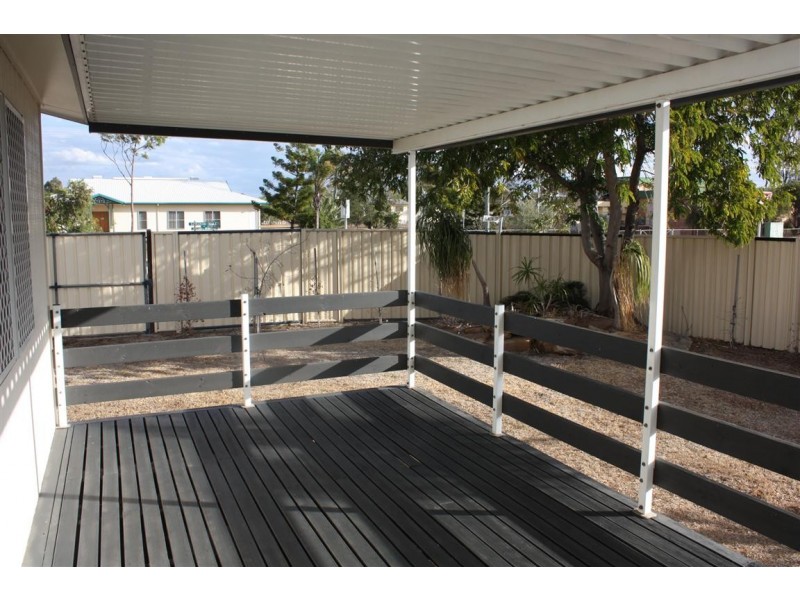 32 Acacia Street, Blackwater QLD 4717