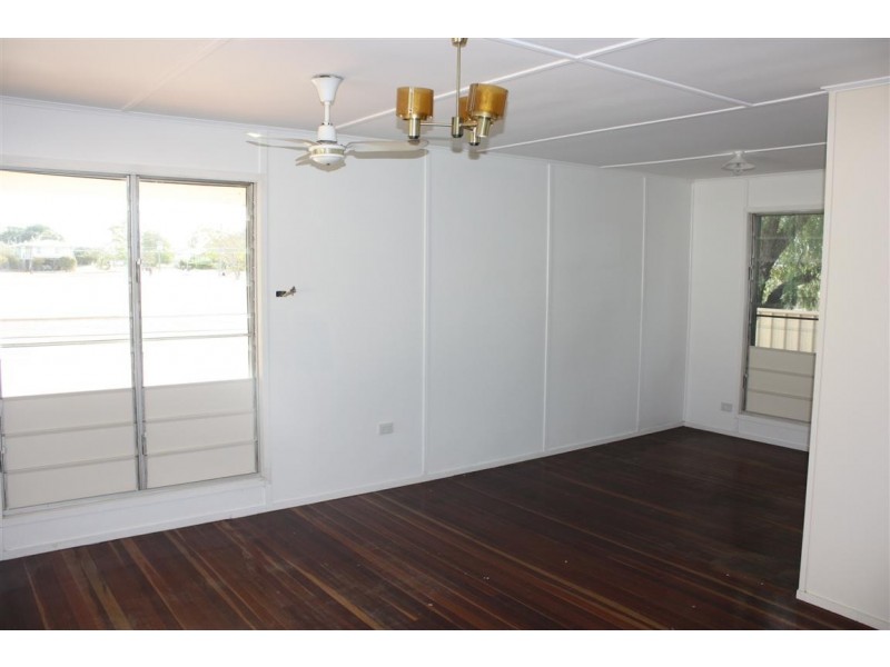 32 Acacia Street, Blackwater QLD 4717