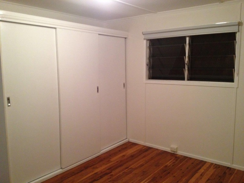 24 Long Street, Blackwater QLD 4717