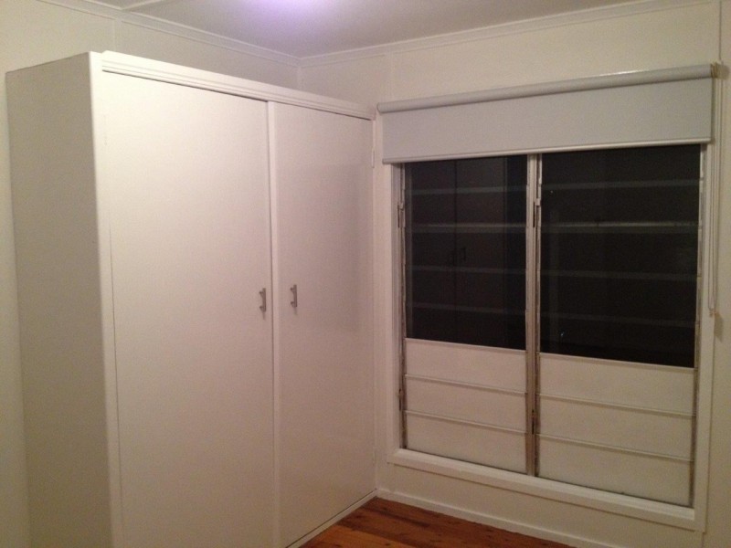 24 Long Street, Blackwater QLD 4717