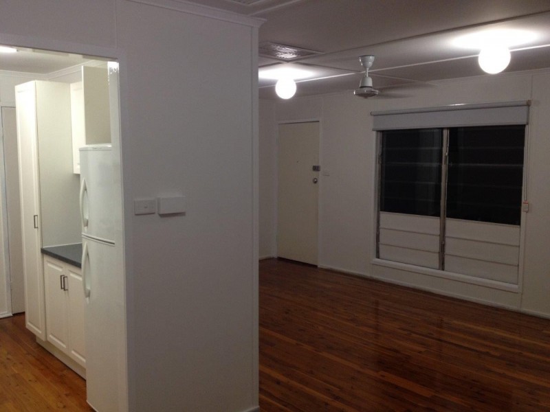24 Long Street, Blackwater QLD 4717
