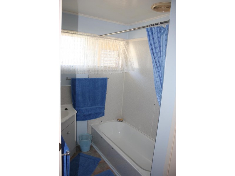 23 Arthur Street, Blackwater QLD 4717