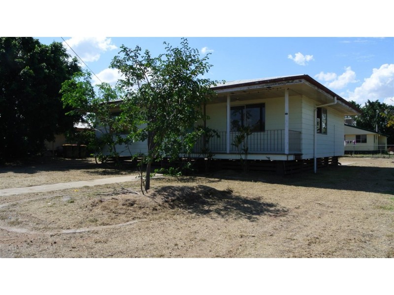 50 Acacia Street, Blackwater QLD 4717