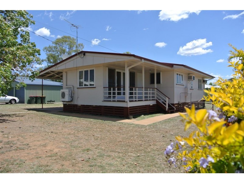 24 Sandalwood Street, Blackwater QLD 4717