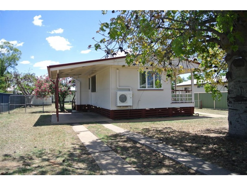 24 Sandalwood Street, Blackwater QLD 4717