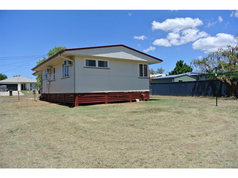 24 Sandalwood Street, Blackwater QLD 4717