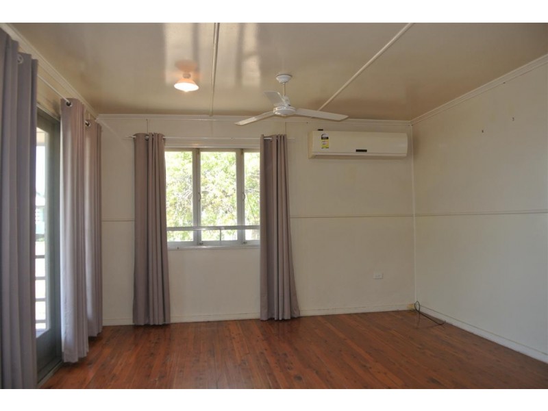 24 Sandalwood Street, Blackwater QLD 4717