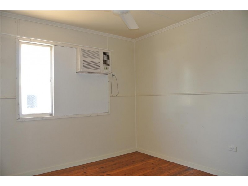 24 Sandalwood Street, Blackwater QLD 4717