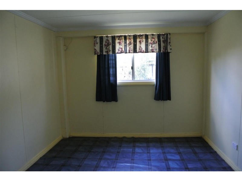 37 Arthur Street, Blackwater QLD 4717