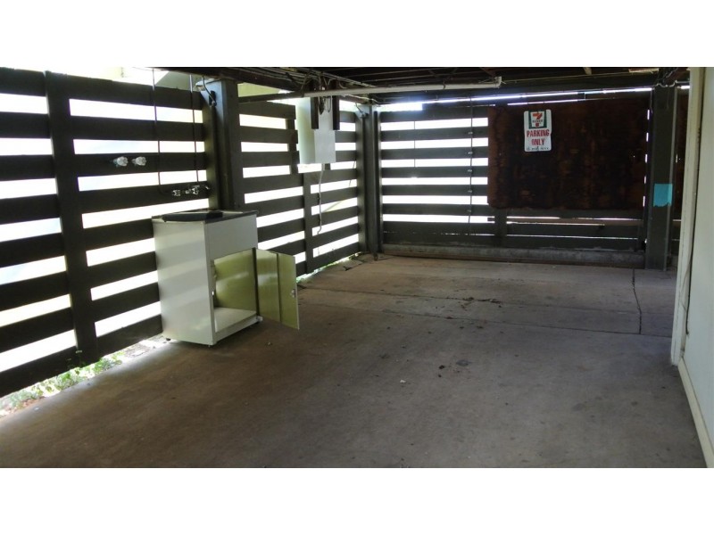 37 Arthur Street, Blackwater QLD 4717