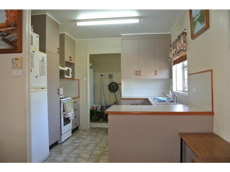 3 Ironbark Street, Blackwater QLD 4717