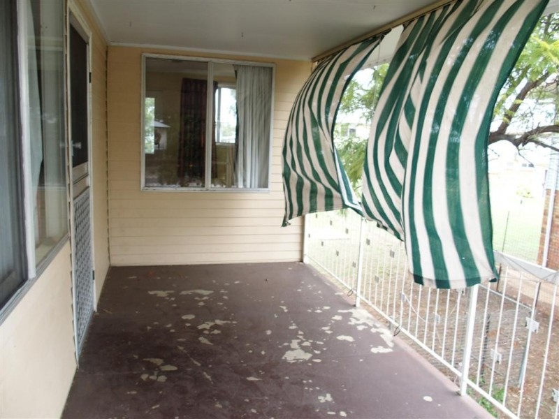 21 Acacia Street, Blackwater QLD 4717