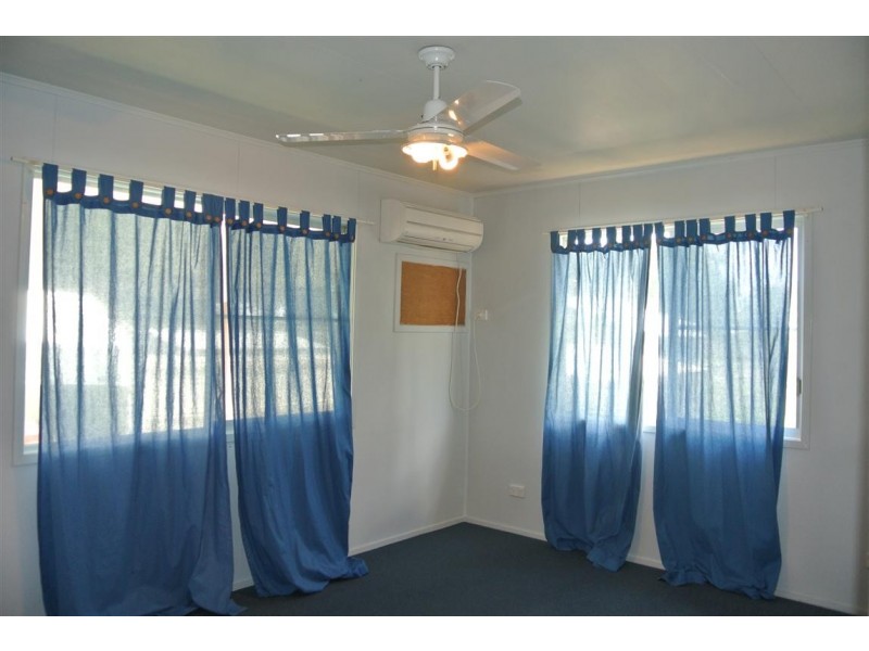 46 Acacia Street, Blackwater QLD 4717