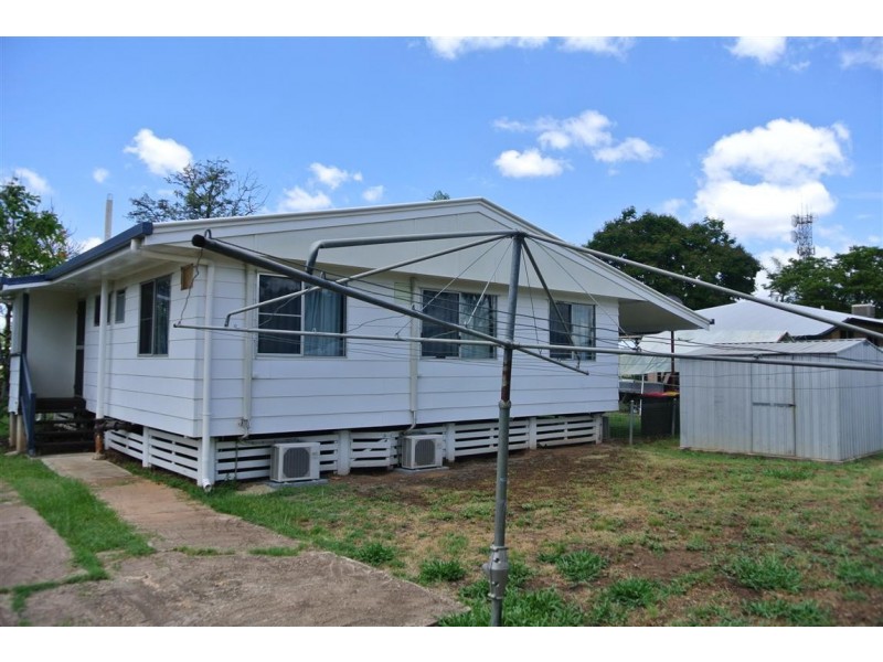 46 Acacia Street, Blackwater QLD 4717