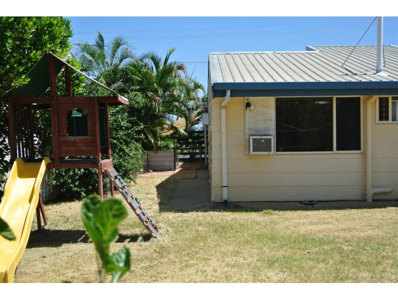 35 Stower Street, Blackwater QLD 4717