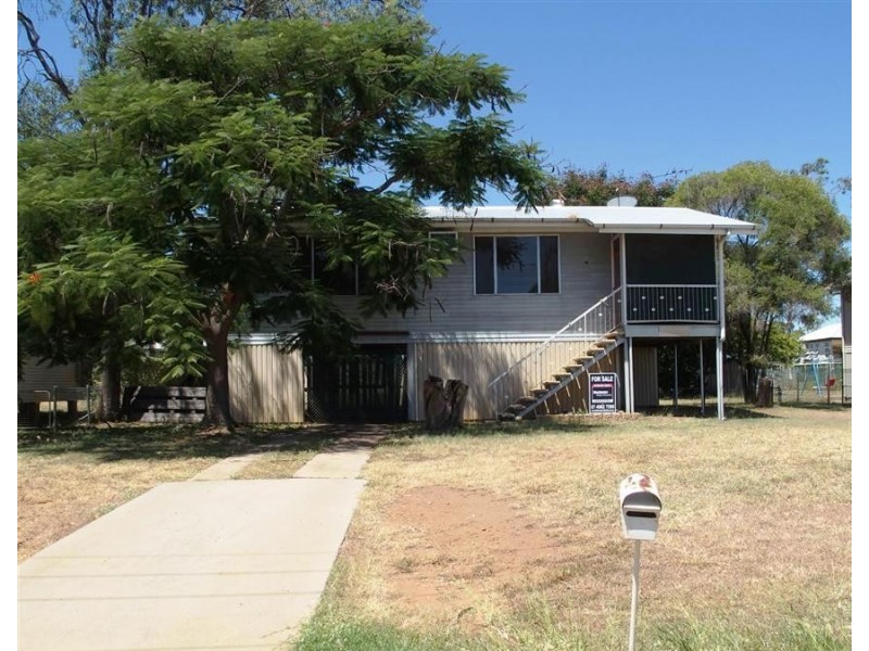 5 Bean Street, Blackwater QLD 4717