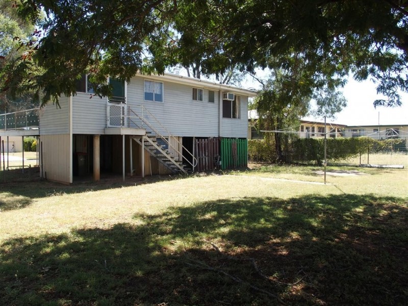 5 Bean Street, Blackwater QLD 4717