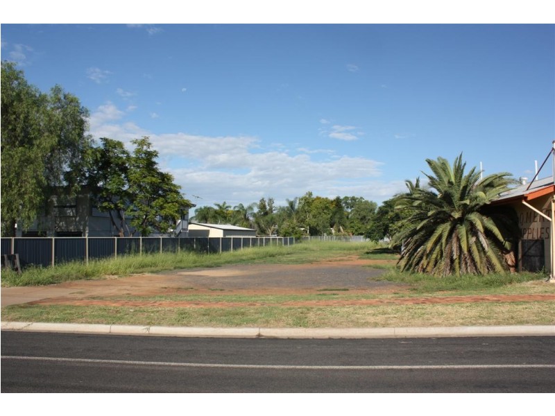 19 Mackenzie Street, Blackwater QLD 4717