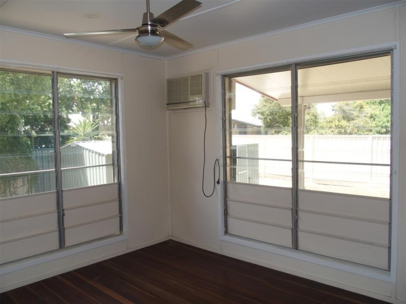 2 Box Street, Blackwater QLD 4717