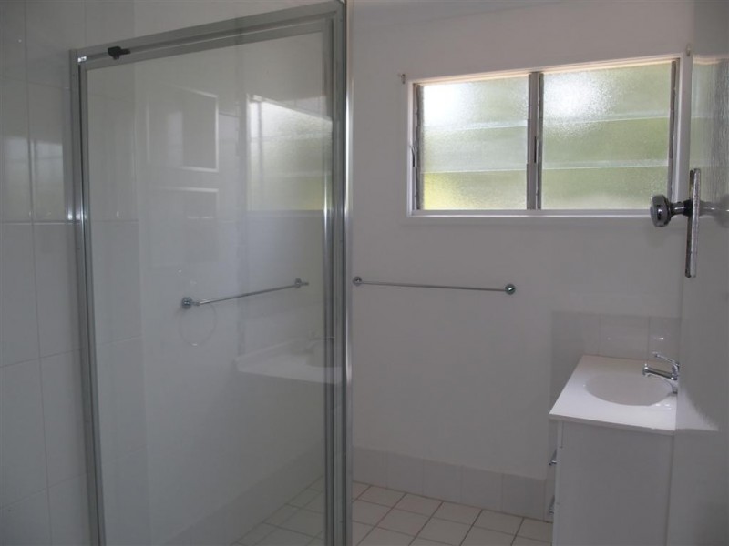 2 Box Street, Blackwater QLD 4717